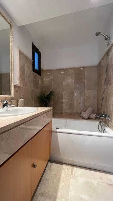 Increible Atico - Royal Golf Casares Appartement Buitenkant foto